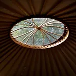 Unieke Yurt In Het Bos Met Jacuzzi En Sauna * Erp