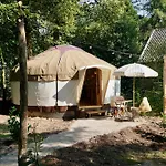 Luxury tent Unieke Yurt In Het Bos Met Jacuzzi En Sauna *