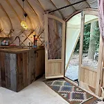 Unieke Yurt In Het Bos Met Jacuzzi En Sauna Erp