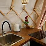Unieke Yurt In Het Bos Met Jacuzzi En Sauna Luxury tent Erp
