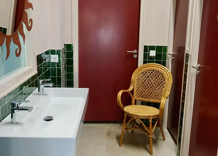 Unieke Yurt In Het Bos Met Jacuzzi En Sauna Luxussátor