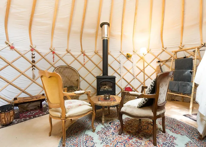 Unieke Yurt In Het Bos Met Jacuzzi En Sauna Luxussátor *