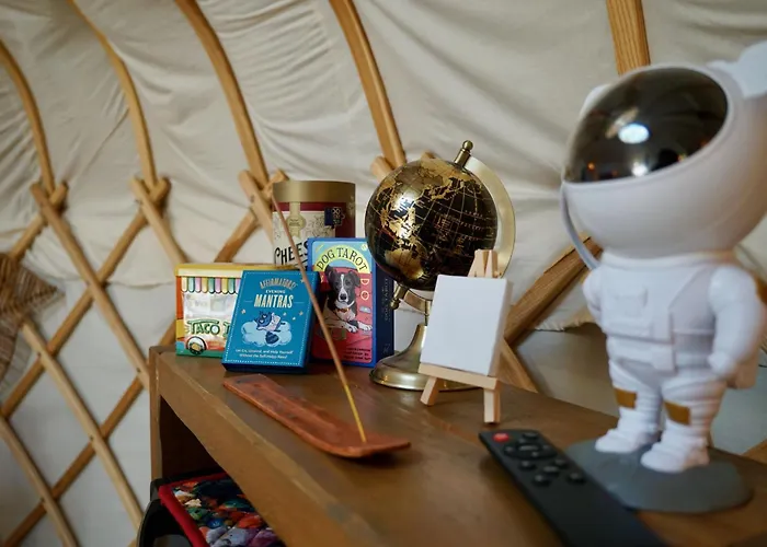 Unieke Yurt In Het Bos Met Jacuzzi En Sauna * Erp