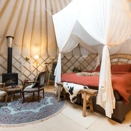 Unieke Yurt In Het Bos Met Jacuzzi En Sauna * Эрп