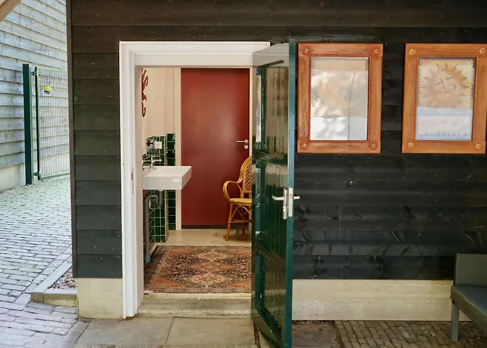 Роскошный шатер Unieke Yurt In Het Bos Met Jacuzzi En Sauna *