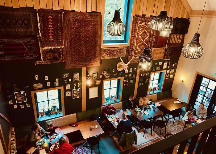 Unieke Yurt In Het Bos Met Jacuzzi En Sauna